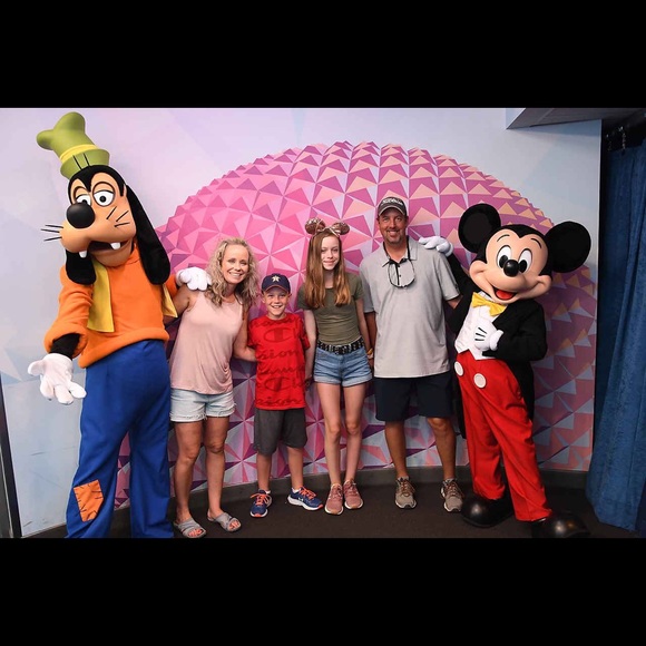 Meet your Posher, Kristy - Picture 2 of 3